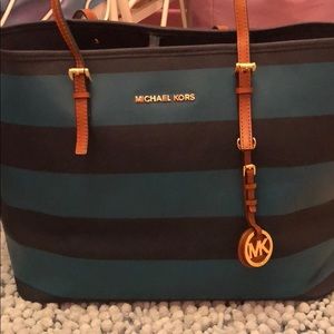Michael Kors tote